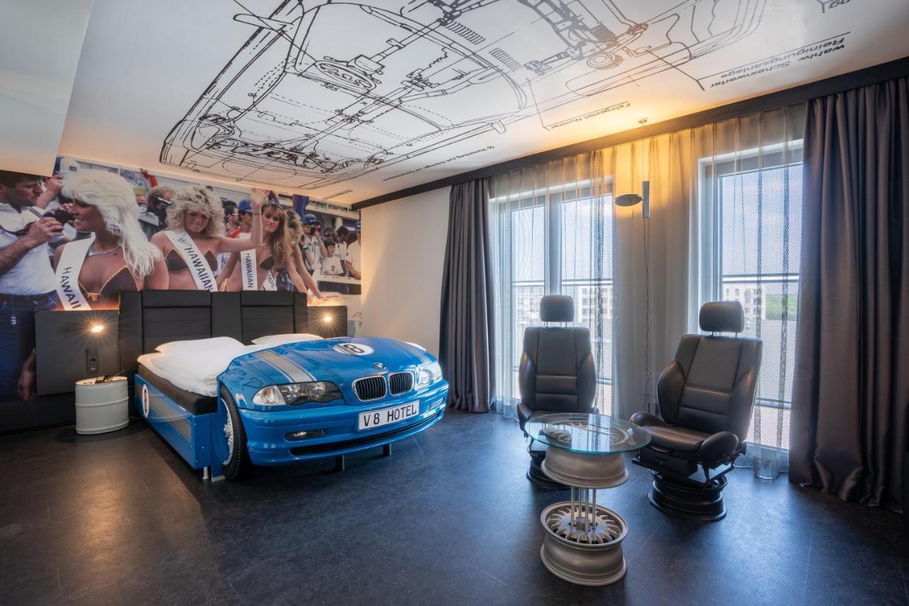 V8 Hotel Koeln At Motorworld Extérieur photo