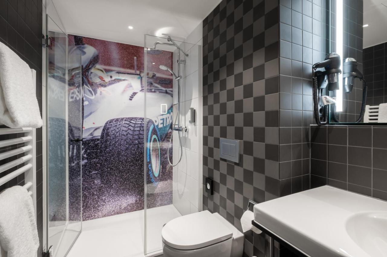 V8 Hotel Koeln At Motorworld Extérieur photo